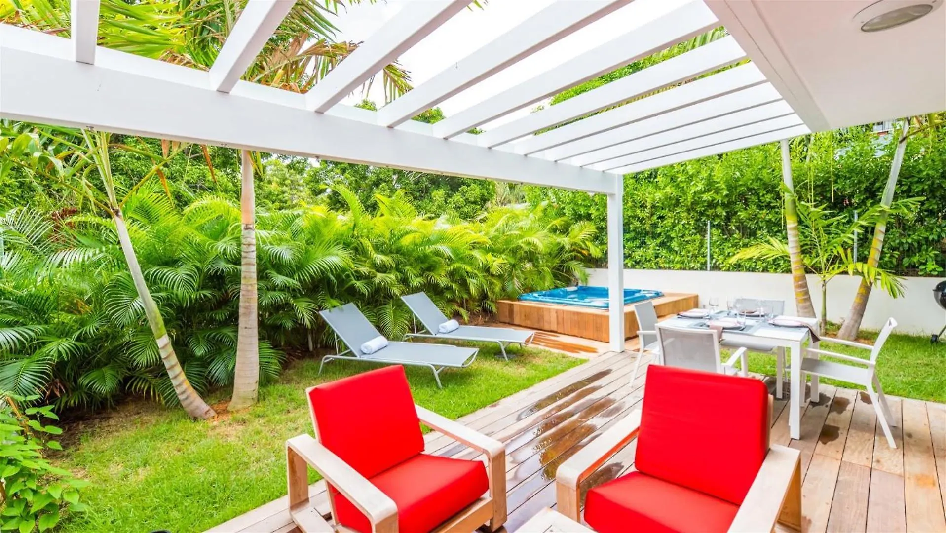 Lovely Villa With Lush Garden St. Barthelemy Saint-Barthelemy