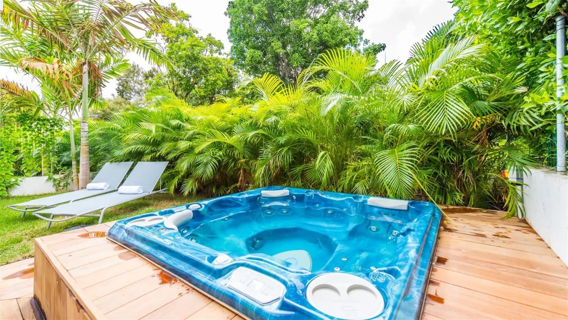 Lovely Villa With Lush Garden St. Barthelemy